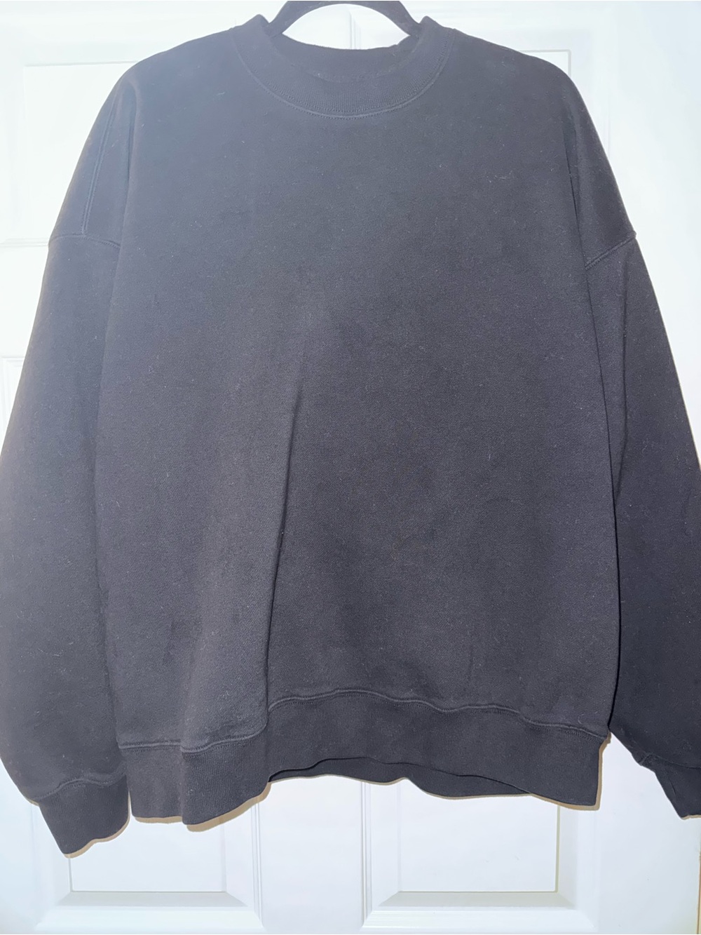 Abercrombie & Fitch Black Crewneck Sweatshirt